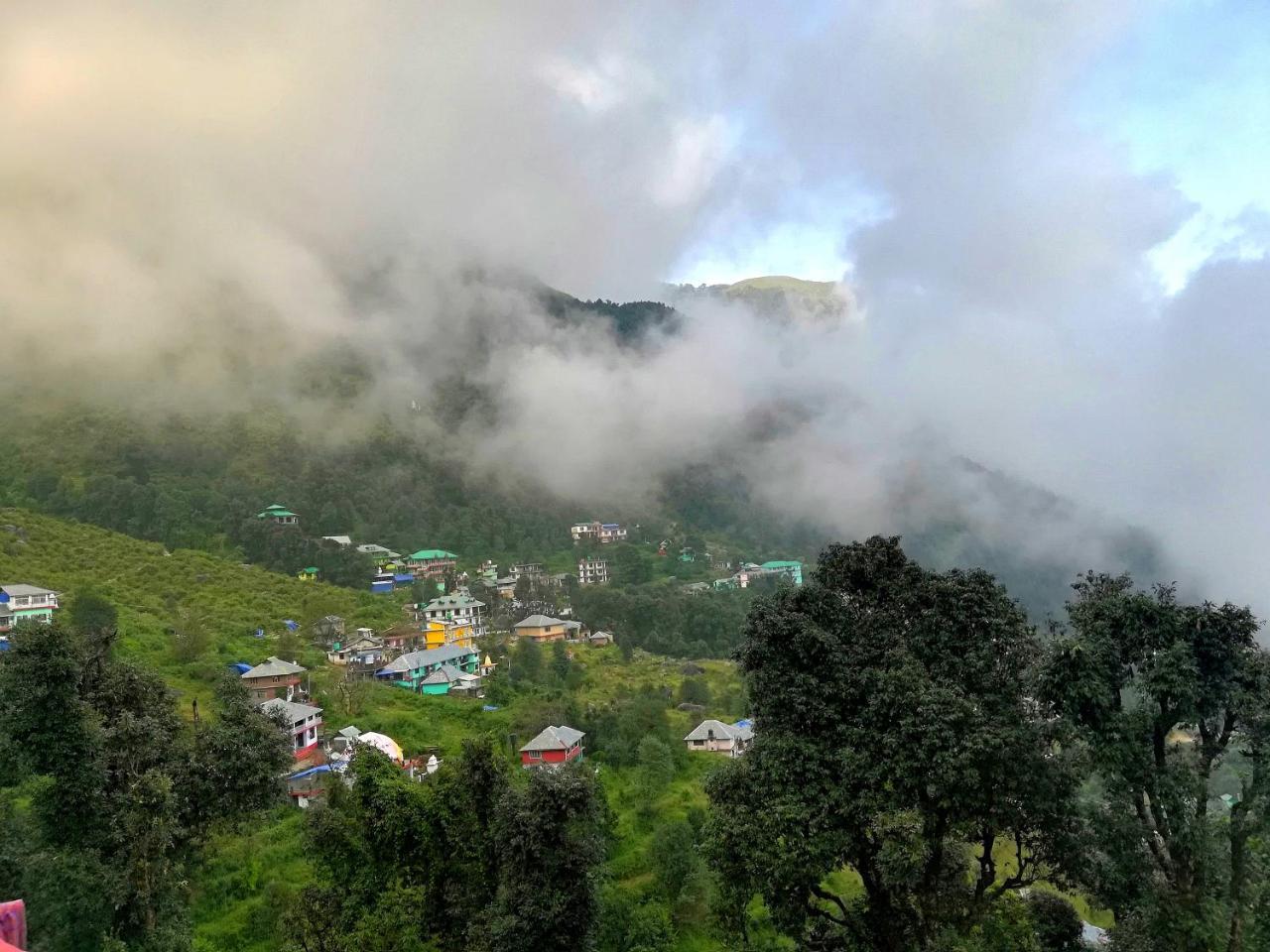 The Unmad, Dharamkot Hotel Dharamshala Buitenkant foto